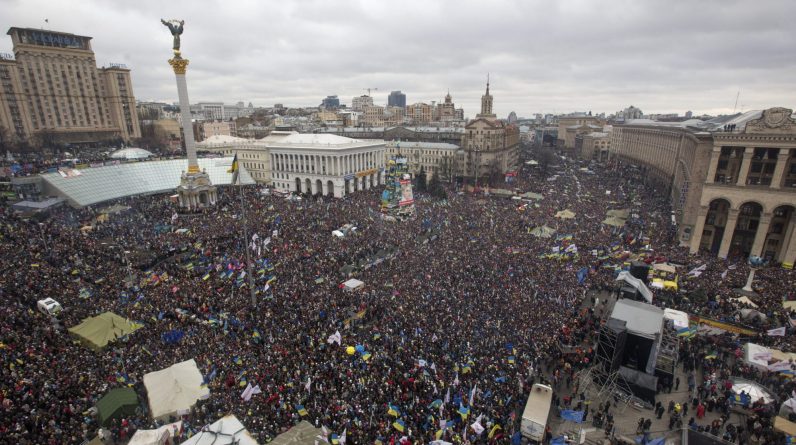 Подорож державного будівництва в Україні та спадщина європейської революції Майдану