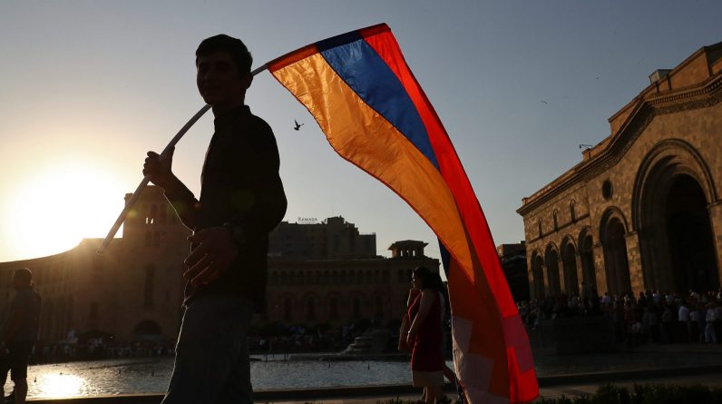 Вірменські виборці зробили помилковий вибір між безпекою та демократією