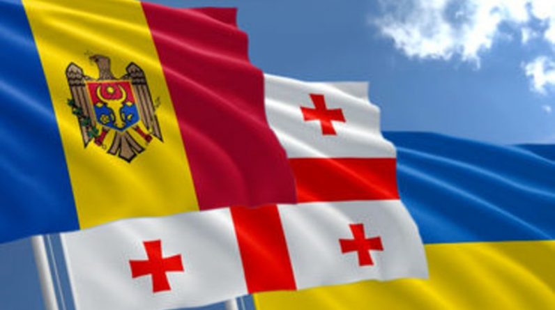 Україна, Грузія та Молдова тристоронні Асошиейтед прес сподівається посилити співпрацю з Європейським Союзом у спільній заяві про безпеку, оборону та міністерство закордонних справ