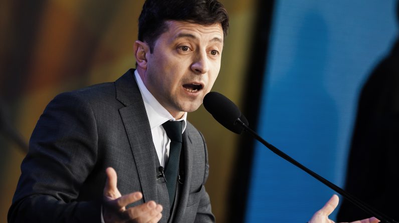 Президент українського коміка серйозно має справу з олігархією країни