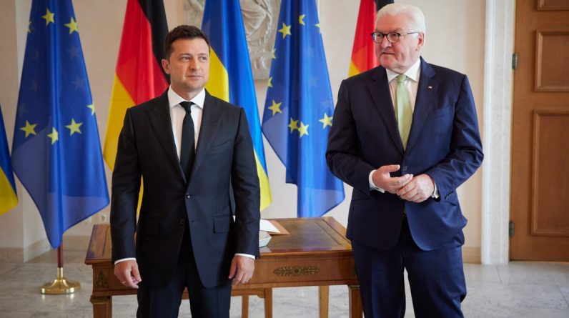 Зеленський та Штайнмаєр обговорюють питання інтеграції України в ЄС та НАТО, статус реформ на Донбасі в Україні