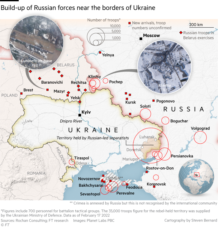 Російські війська зосереджені біля карти кордону України