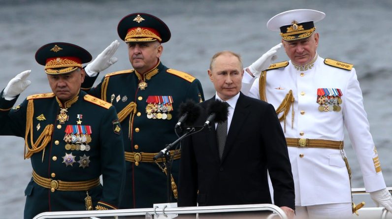 Росія, імовірно, втратила або звільнила 16 вищих генералів після війни в Україні: Сполучене Королівство
